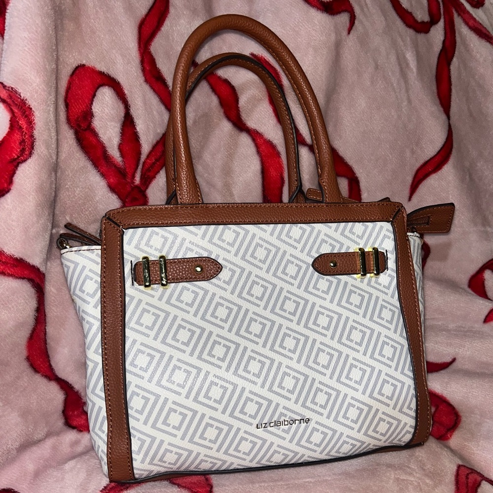 Liz Claiborne Brown Interior Handbag
